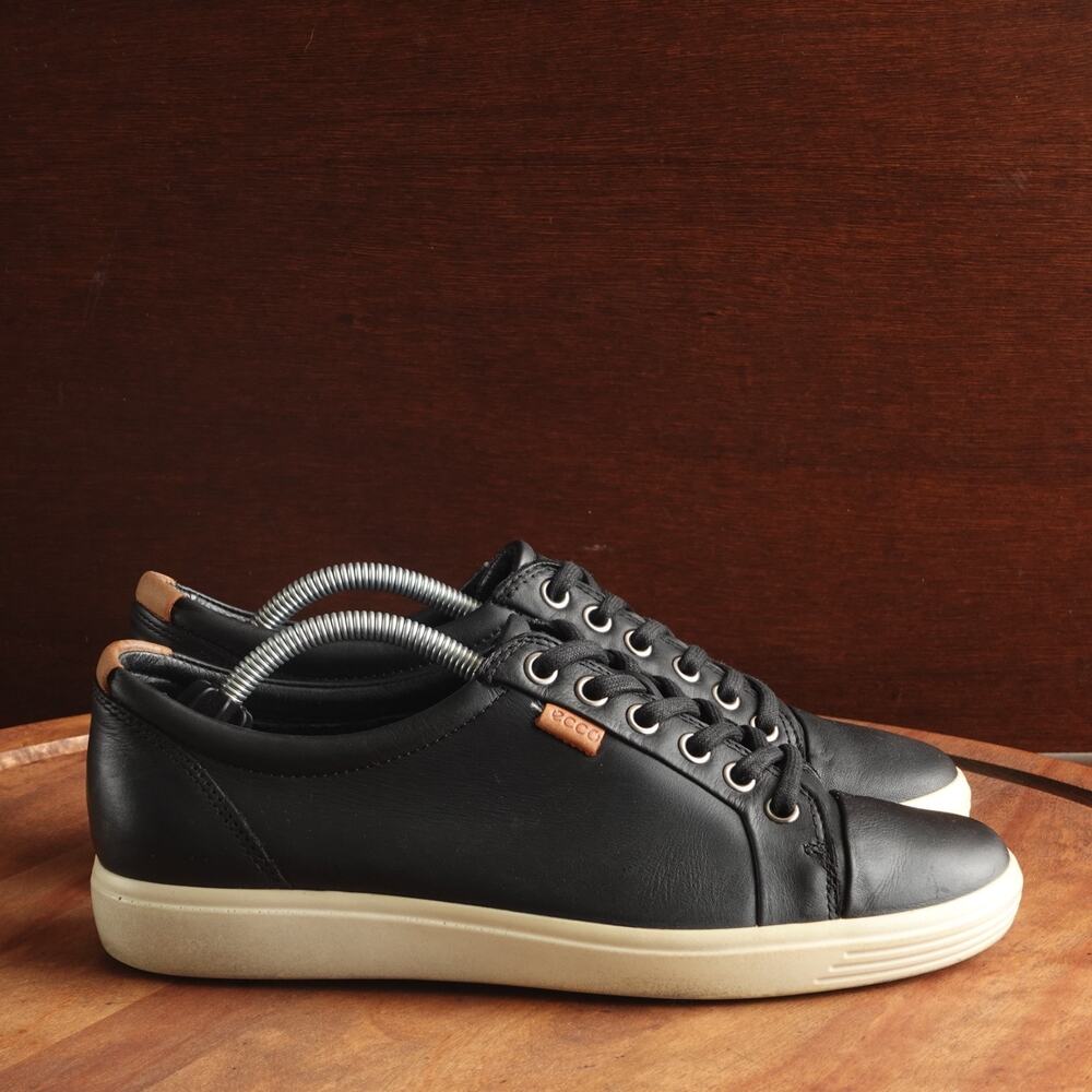 Ecco Sneakers Womens Size EU 39 US 8 Black Soft 7 Comfort Walking Casual Shoes